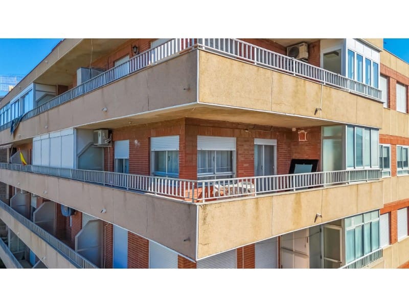 2 bedroom Apartment for sale in Torrevieja - € 169,990 (Ref: 9568964)