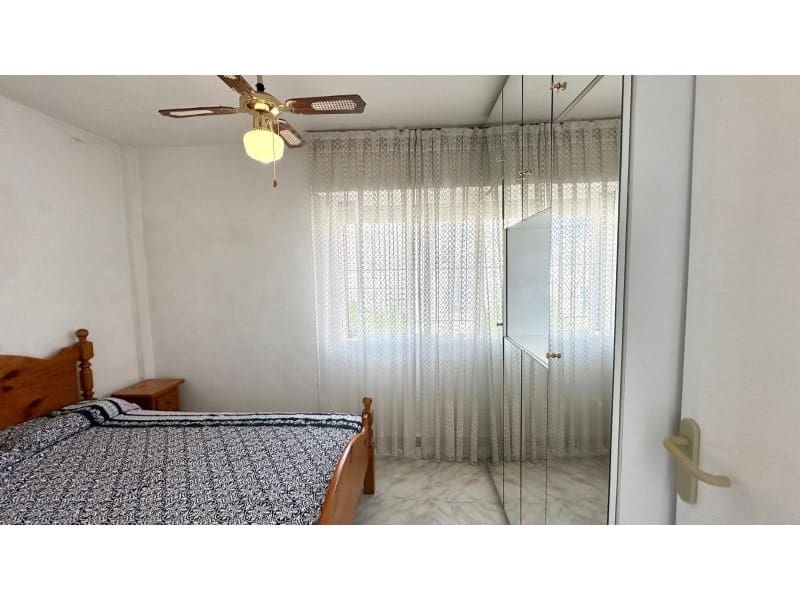 3 chambre Maison de Ville à vendre à Torrevieja avec piscine - 169 500 € (Ref: 9574878)