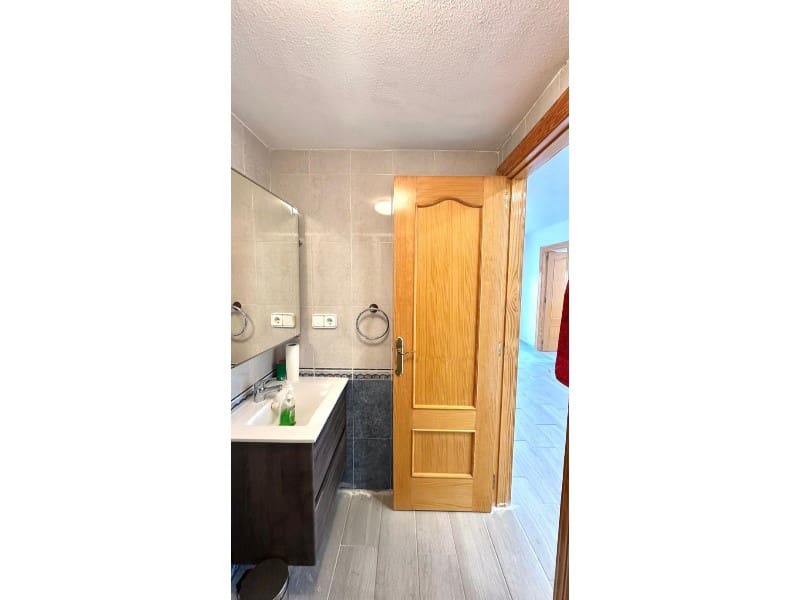 3 chambre Maison de Ville à vendre à Torrevieja avec piscine - 169 500 € (Ref: 9574878)