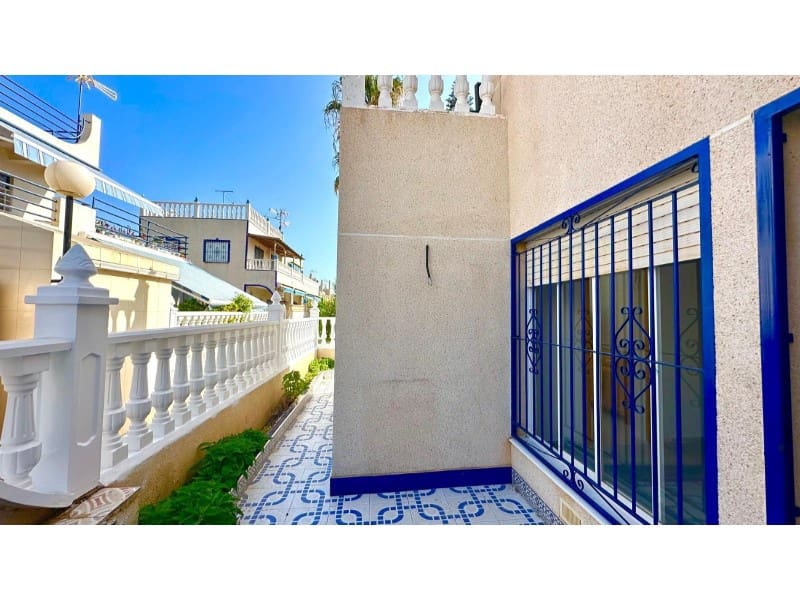 3 chambre Maison de Ville à vendre à Torrevieja avec piscine - 169 500 € (Ref: 9574878)