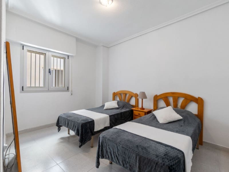2 sypialnia Apartament na sprzedaż w Torrevieja - 159 000 € (Ref: 9574882)