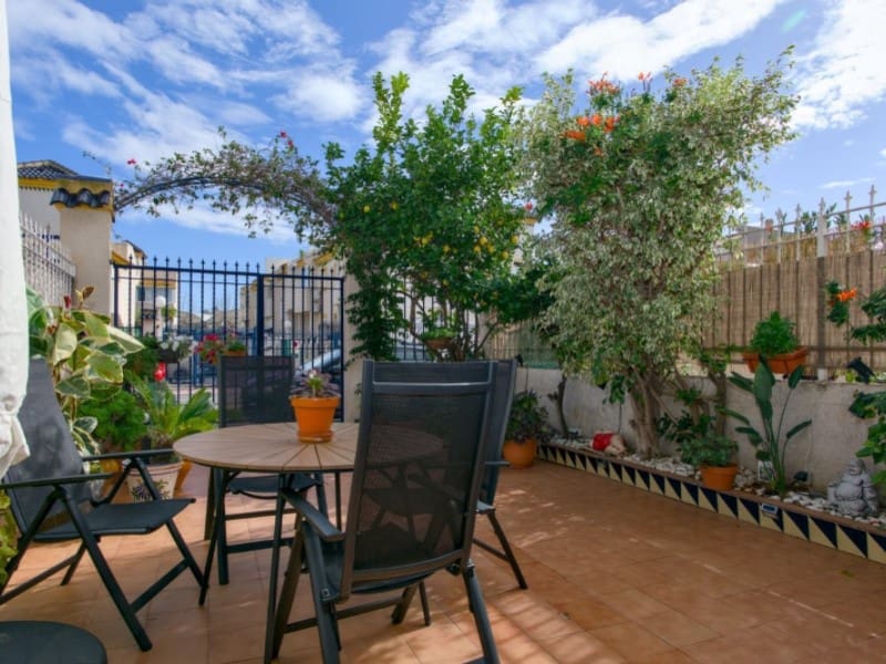 2 slaapkamer Appartement te koop in Torrevieja - € 153.000 (Ref: 9583039)