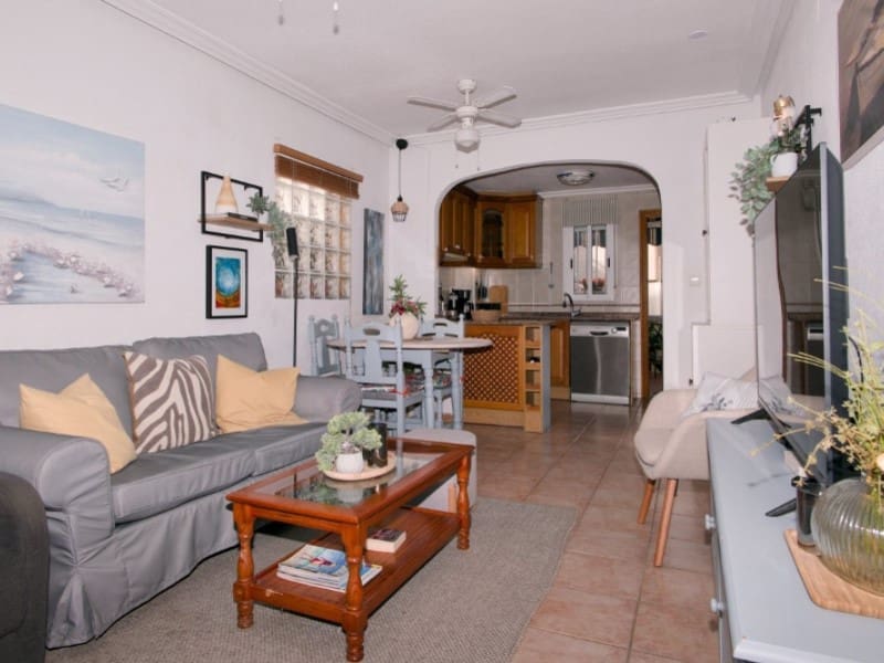 2 slaapkamer Appartement te koop in Torrevieja - € 153.000 (Ref: 9583039)