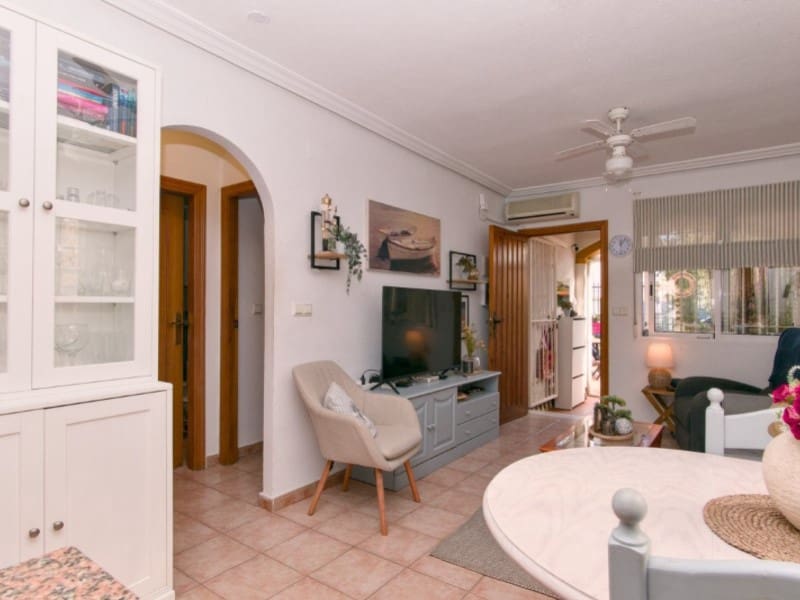 2 slaapkamer Appartement te koop in Torrevieja - € 153.000 (Ref: 9583039)