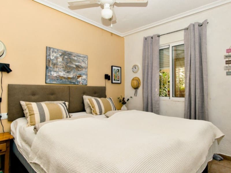 2 slaapkamer Appartement te koop in Torrevieja - € 153.000 (Ref: 9583039)