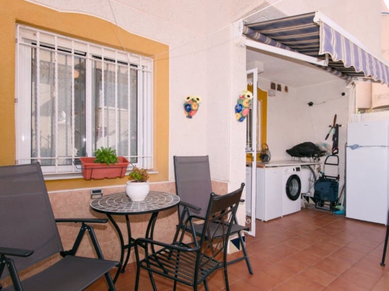 2 slaapkamer Appartement te koop in Torrevieja - € 153.000 (Ref: 9583039)
