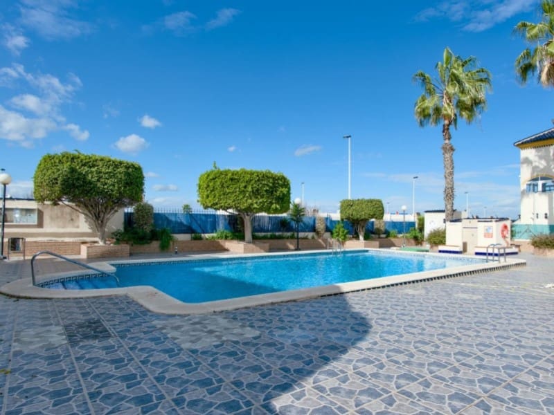 2 slaapkamer Appartement te koop in Torrevieja - € 153.000 (Ref: 9583039)