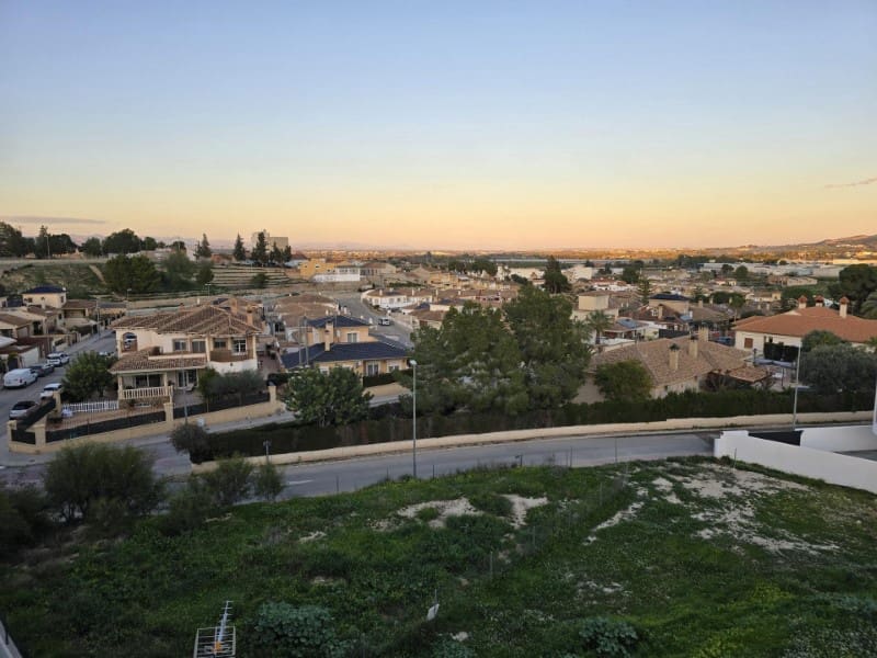 3 Zimmer Haus zu verkaufen in Bigastro mit Pool - 250.000 € (Ref: 9586676)