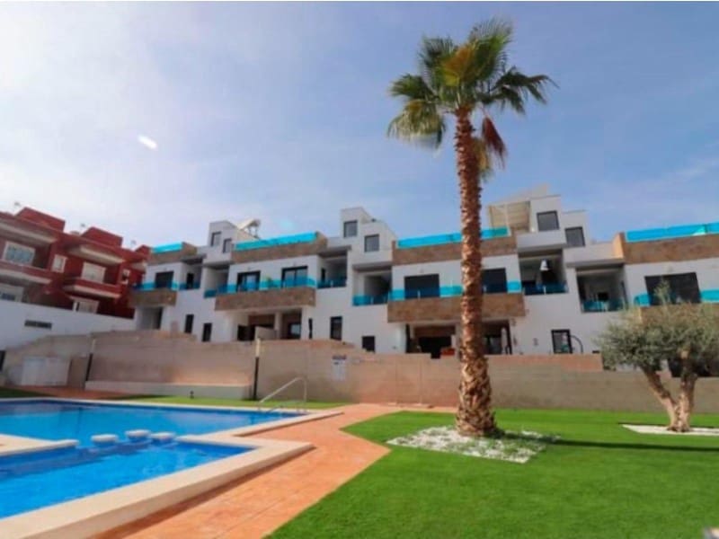 3 Zimmer Haus zu verkaufen in Bigastro mit Pool - 250.000 € (Ref: 9586676)