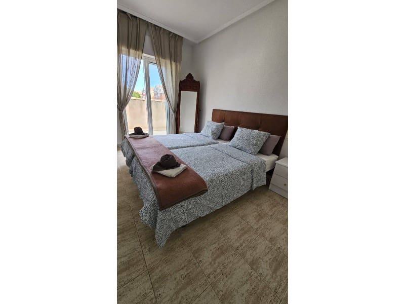 3 soverom Penthouse til salgs i Torrevieja - € 167 200 (Ref: 9596352)