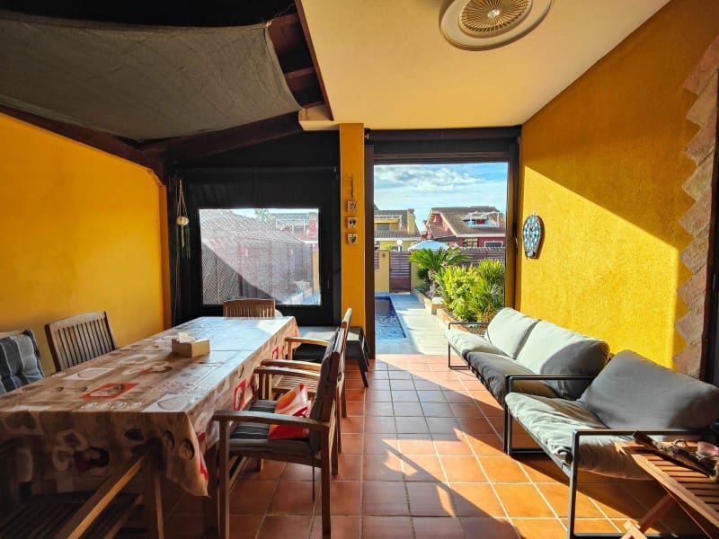 3 bedroom Villa for sale in El Raso with pool garage - € 365,000 (Ref: 9611380)