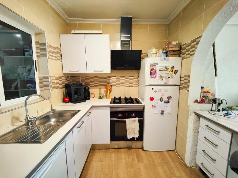 4 soveværelse Byhus til salg i San Miguel de Salinas med swimmingpool - € 195.995 (Ref: 9611381)