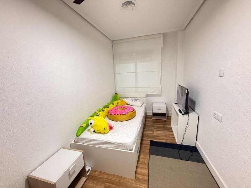 4 soverom Leilighet til salgs i Torrevieja - € 175 000 (Ref: 9616207)