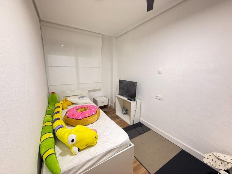 4 soverom Leilighet til salgs i Torrevieja - € 175 000 (Ref: 9616207)