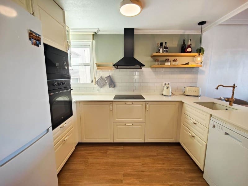 3 bedroom Penthouse for sale in Torrevieja - € 189,900 (Ref: 9616208)