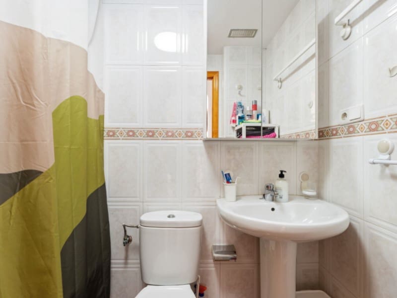 2 bedroom Apartment for sale in Torrevieja - € 145,000 (Ref: 9616209)