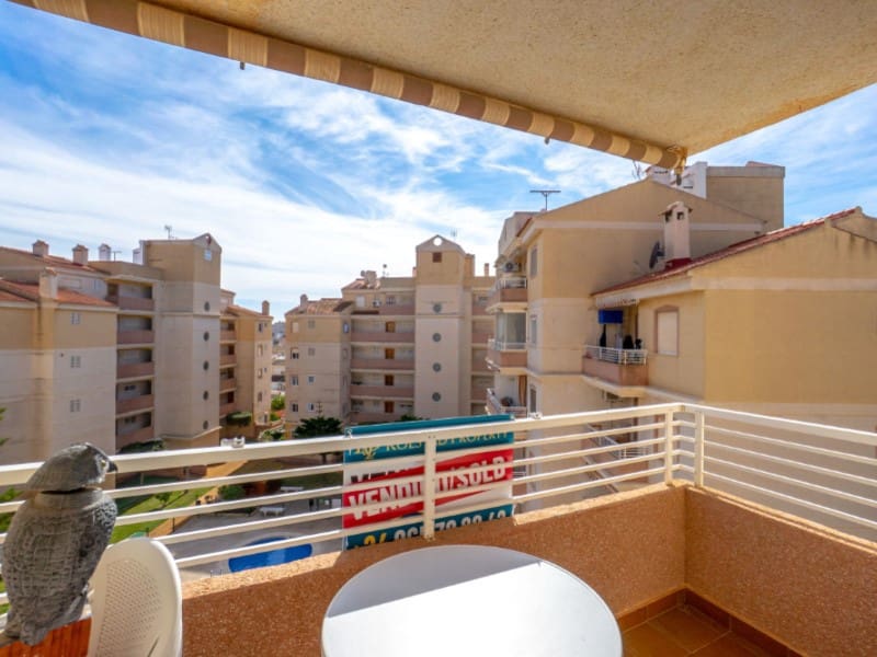 2 bedroom Apartment for sale in Torrevieja - € 145,000 (Ref: 9616209)