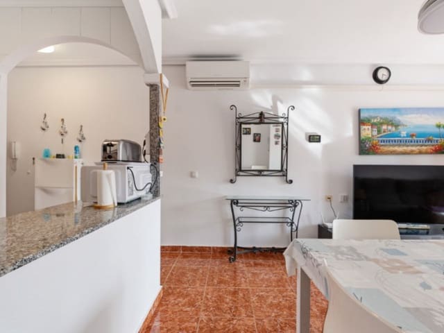 2 bedroom Apartment for sale in Nueva Torrevieja, Torrevieja - € 145,000 (Ref: 9616209)