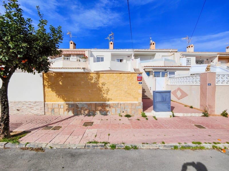 2 bedroom Bungalow for sale in Orihuela Costa with garage - € 159,000 (Ref: 9616213)