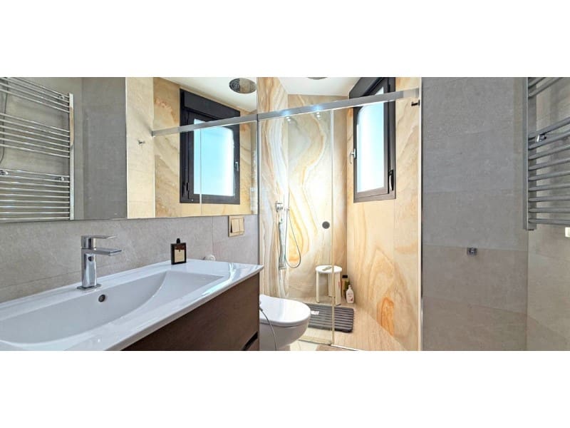 3 bedroom Villa for sale in Orihuela Costa with pool - € 475,000 (Ref: 9619451)