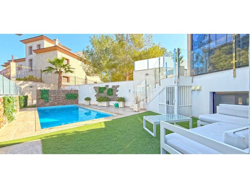 3 bedroom Villa for sale in Orihuela Costa with pool - € 475,000 (Ref: 9619451)