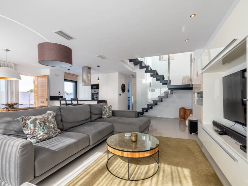 3 makuuhuone Huvila myytävänä paikassa Rojales mukana uima-altaan - 499 500 € (Ref: 9627755)