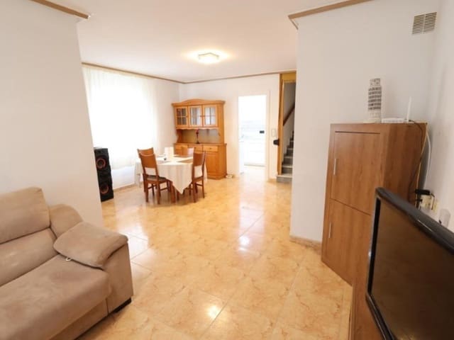 Casa de 3 habitaciones en El Chaparral - La Siesta - La Torreta, Torrevieja en venta - 205.000 € (Ref: 9630240)