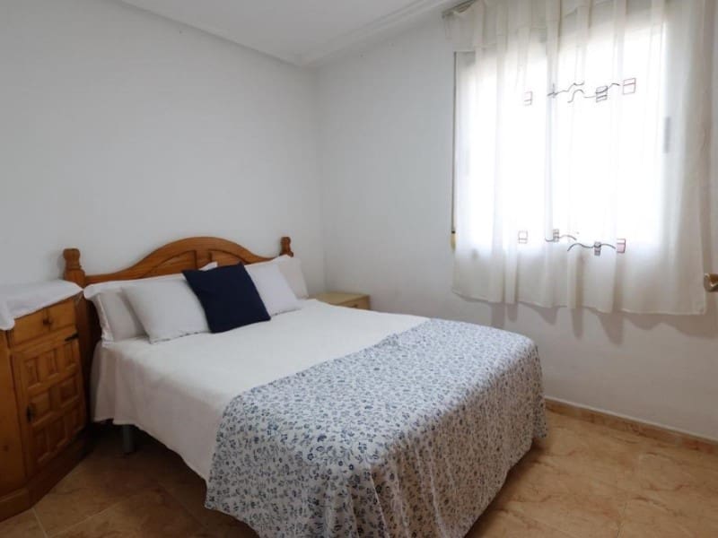 Casa de 3 habitaciones en Torrevieja en venta - 205.000 € (Ref: 9630240)