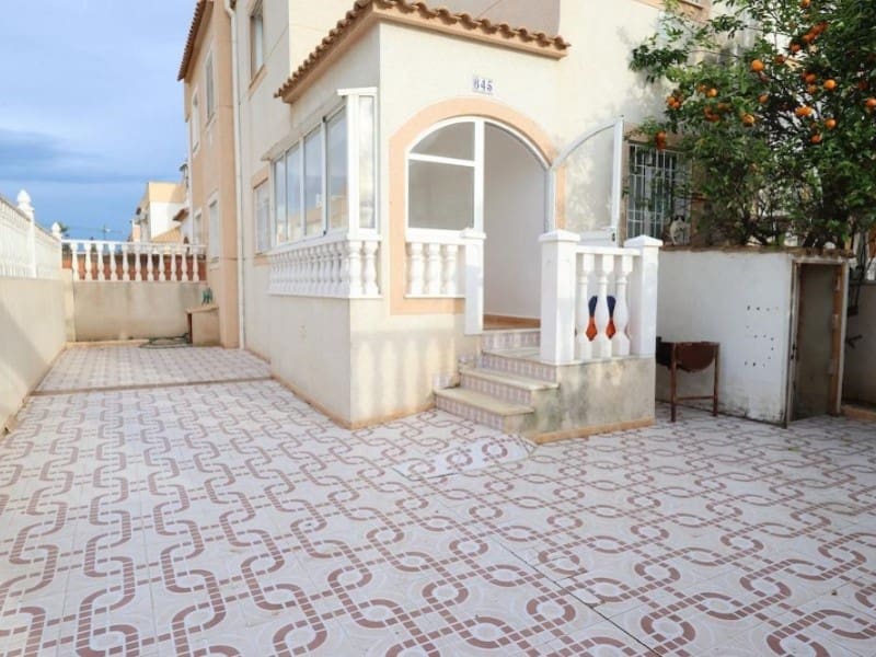 Casa de 3 habitaciones en Torrevieja en venta - 205.000 € (Ref: 9630240)