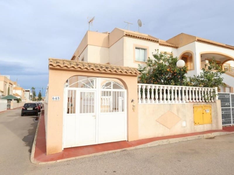 Casa de 3 habitaciones en Torrevieja en venta - 205.000 € (Ref: 9630240)