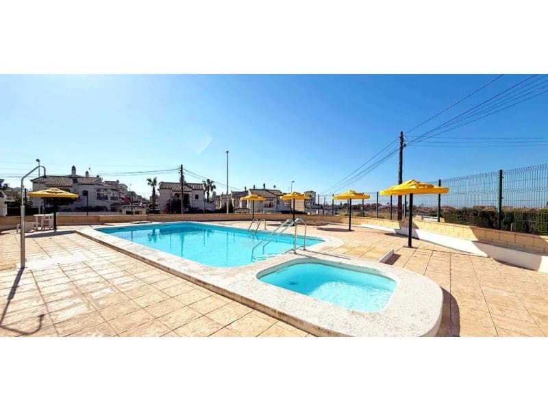 2 soverom Bungalow til salgs i Torrevieja - € 199 900 (Ref: 9634482)