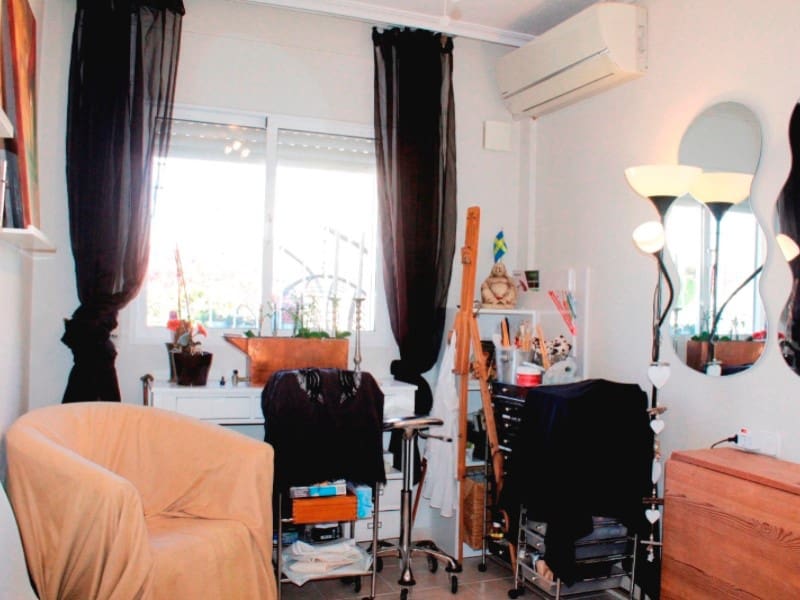 3 soverom Villa til salgs i Orihuela Costa - € 239 000 (Ref: 9644718)