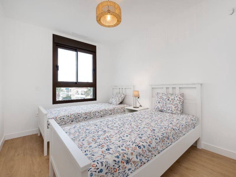 Ático de 2 habitaciones en Orihuela Costa en venta - 325.000 € (Ref: 9648026)