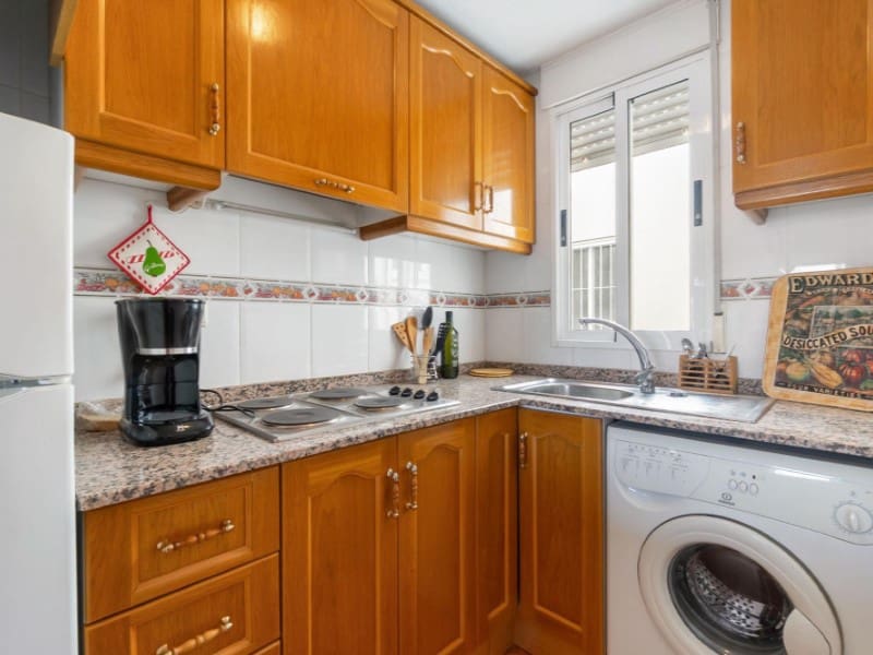 1 sypialnia Apartament na sprzedaż w Torrevieja - 119 000 € (Ref: 9655982)