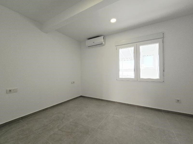 2 sovrum Lägenhet till salu i Torrevieja - 207 000 € (Ref: 9655983)