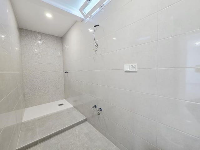 2 sovrum Lägenhet till salu i Las Piscinas Naturales, Torrevieja - 207 000 € (Ref: 9655983)