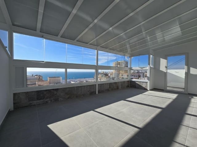 2 sovrum Lägenhet till salu i Las Piscinas Naturales, Torrevieja - 207 000 € (Ref: 9655983)