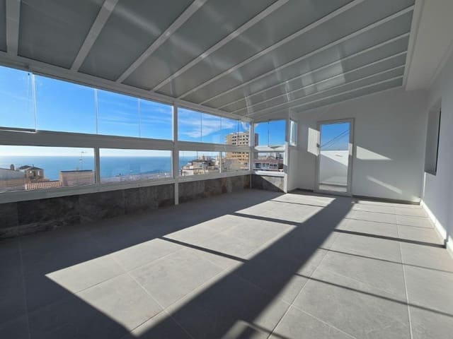 2 sovrum Lägenhet till salu i Las Piscinas Naturales, Torrevieja - 207 000 € (Ref: 9655983)