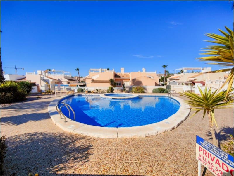 2 chambre Villa/Maison à vendre à Ciudad Quesada avec garage - 249 000 € (Ref: 9655984)