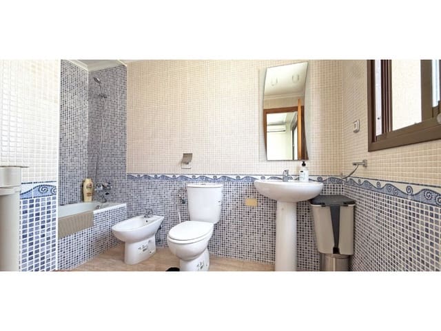 3 sovrum Lägenhet till salu i Centro - Muelle Pesquero, Torrevieja - 169 000 € (Ref: 9659314)