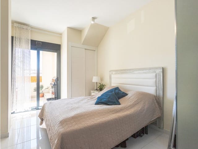 Apartamento de 2 habitaciones en La Florida, Orihuela en venta - 265.000 € (Ref: 9666394)