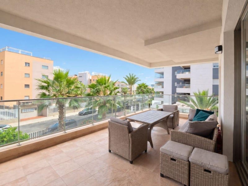 3 Zimmer Apartment zu verkaufen in Orihuela Costa mit Pool - 320.000 € (Ref: 9666395)