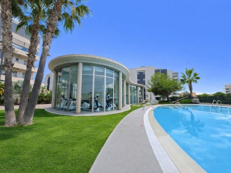 3 Zimmer Apartment zu verkaufen in Orihuela Costa mit Pool - 320.000 € (Ref: 9666395)