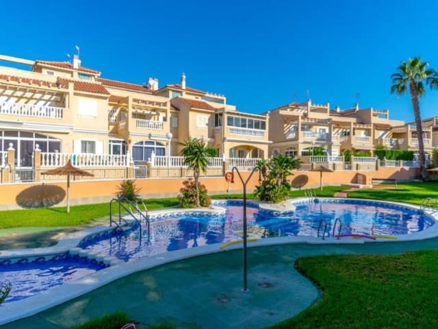 2 soveværelse Byhus til salg i Playa Flamenca, Orihuela med swimmingpool - € 275.000 (Ref: 9666398)