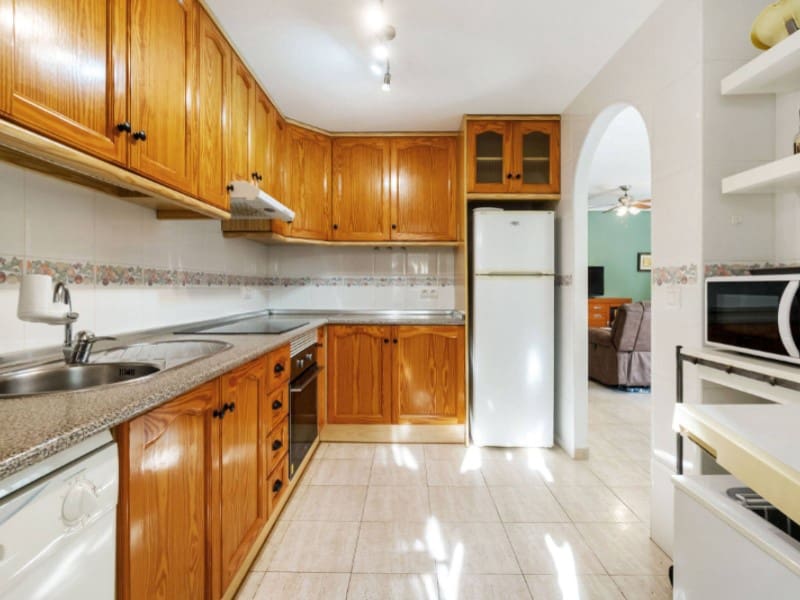 2 soveværelse Byhus til salg i Playa Flamenca med swimmingpool - € 275.000 (Ref: 9666398)