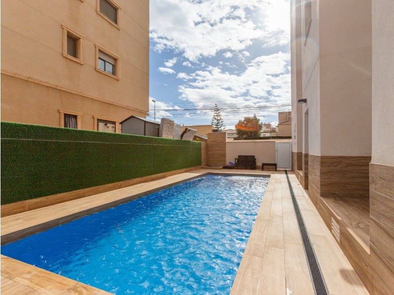 2 sypialnia Apartament na sprzedaż w Torrevieja - 215 000 € (Ref: 9666399)