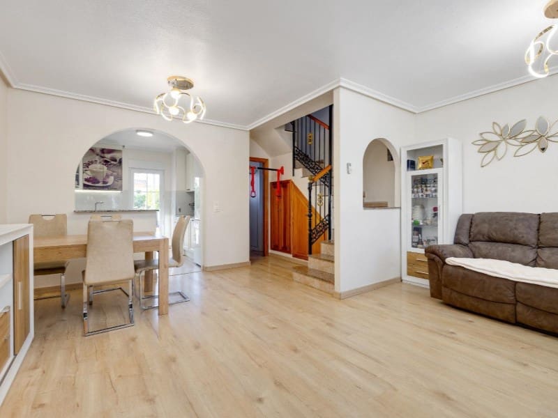 3 Zimmer Haus zu verkaufen in Aguas Nuevas mit Pool - 249.900 € (Ref: 9666402)