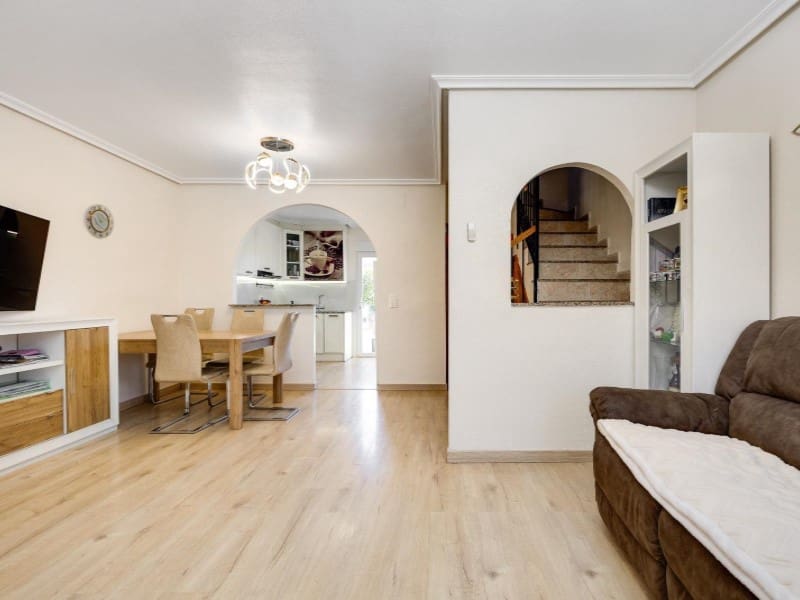 3 Zimmer Haus zu verkaufen in Aguas Nuevas mit Pool - 249.900 € (Ref: 9666402)