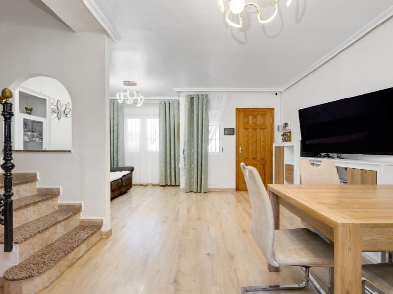 3 Zimmer Haus zu verkaufen in Aguas Nuevas mit Pool - 249.900 € (Ref: 9666402)