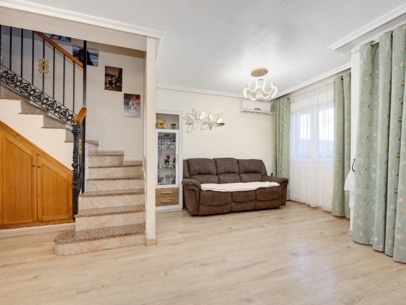 3 Zimmer Haus zu verkaufen in Aguas Nuevas mit Pool - 249.900 € (Ref: 9666402)